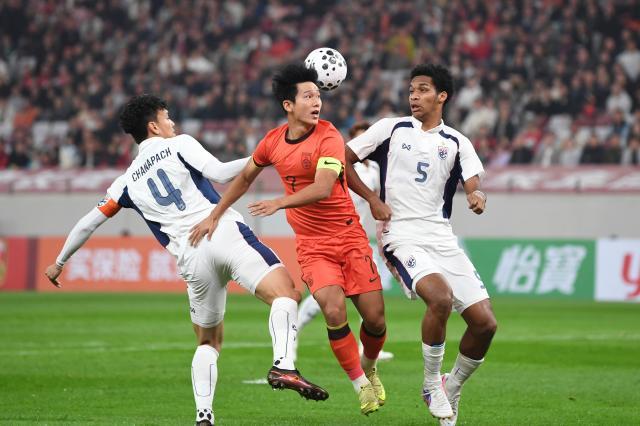 开云体育2023-王勤伯：2比2战平泰国，U23国足的最大收获是向余望